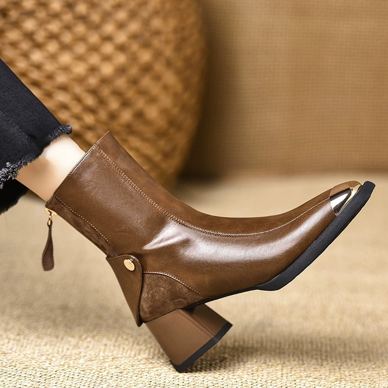 Comfortable Ereno Ankle Boots - VibreMode