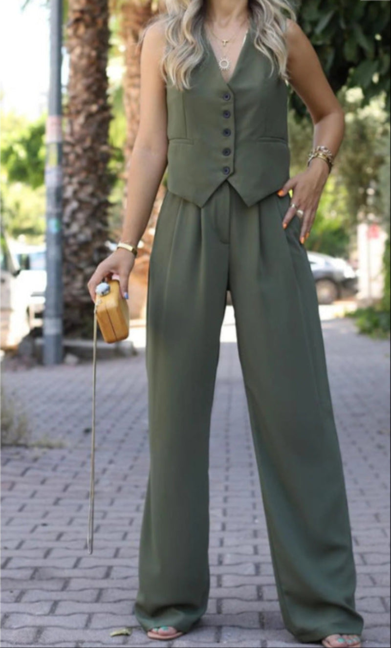 Women's Sleeveless Blazer Suit