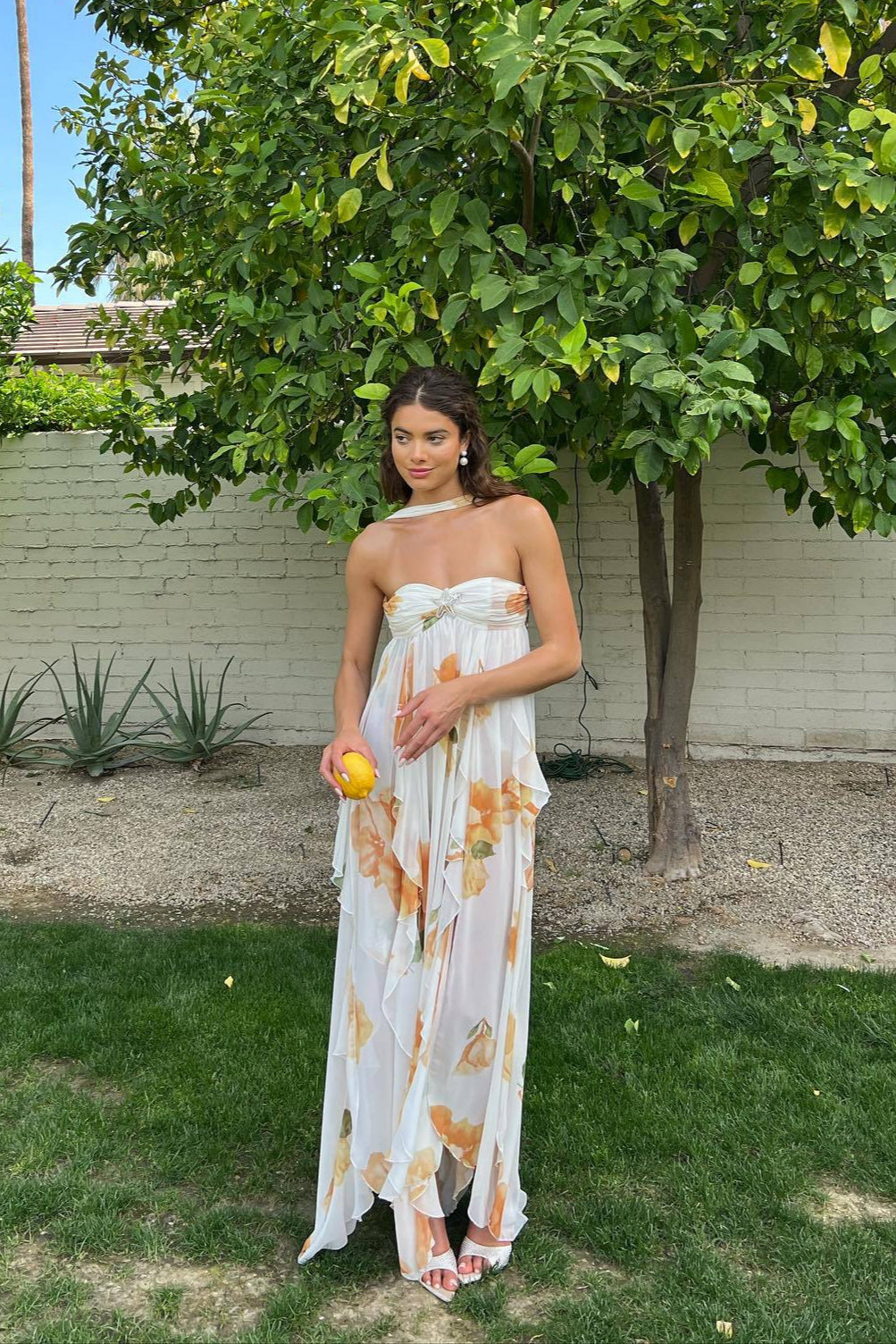 Women's Sleeveless Halter Maxi Dress - VibreMode