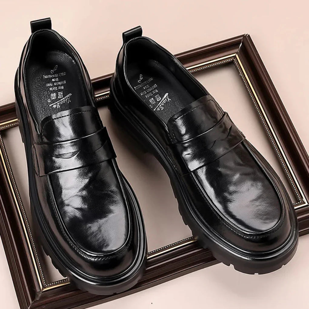 Men's Leather Moc Toe Loafers - VibreMode