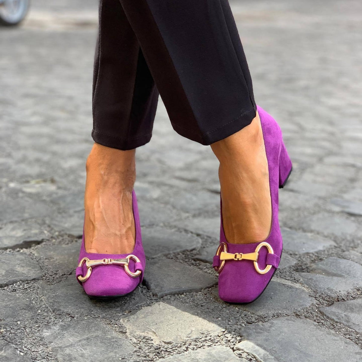 Women's Block Heel Shoes Closed Toe Buckle - VibreMode