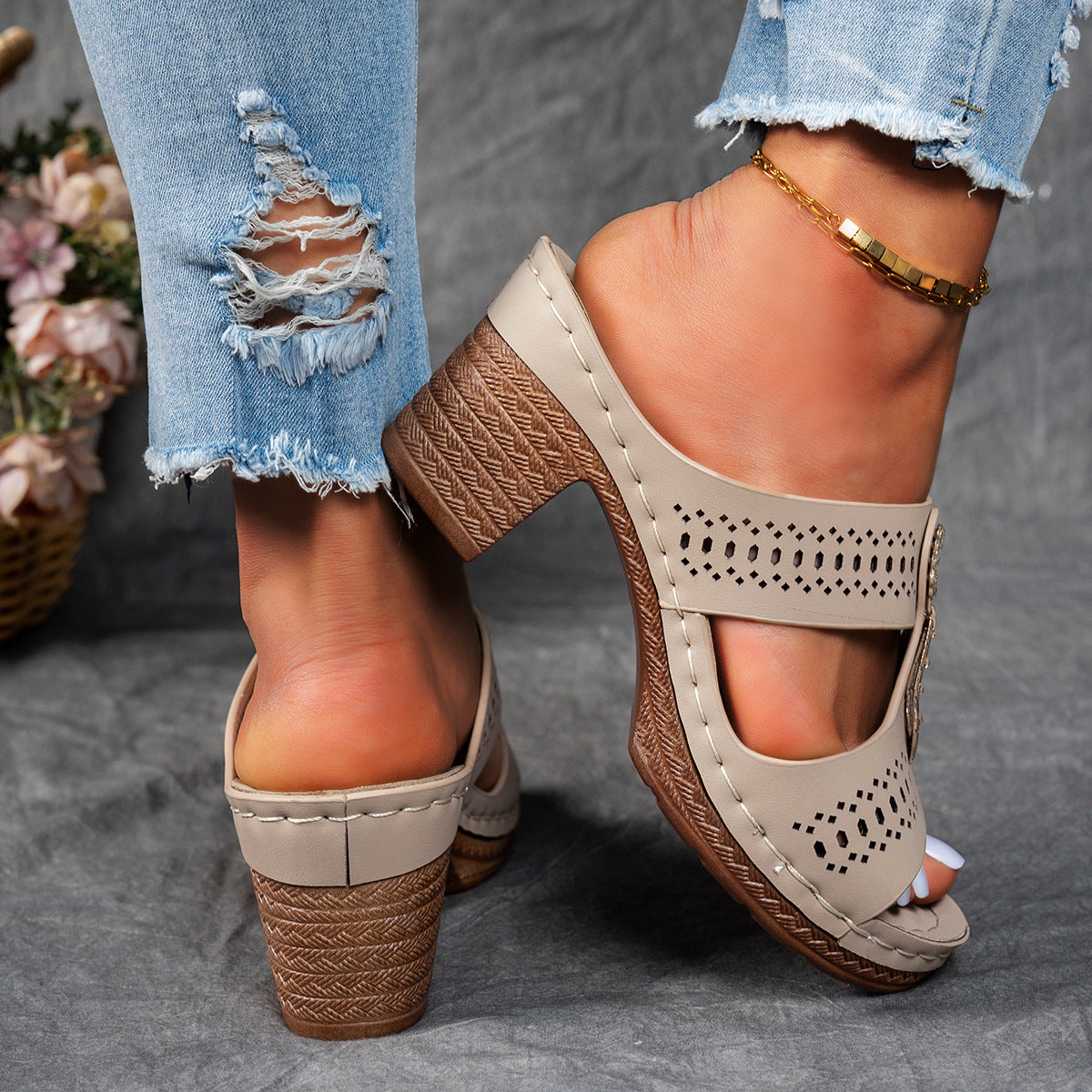 Comfortable Women's Sparkly Flat Sandals