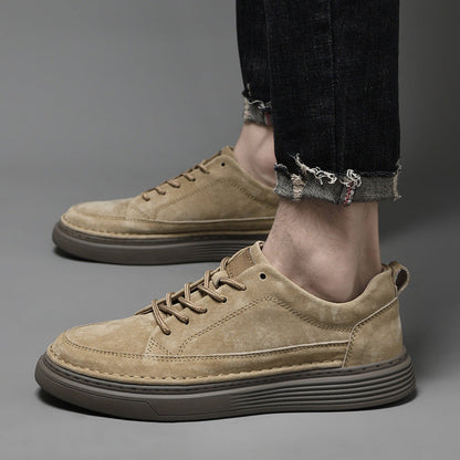 Men's Casual Lace-Up Sneakers Contrast Sole Black