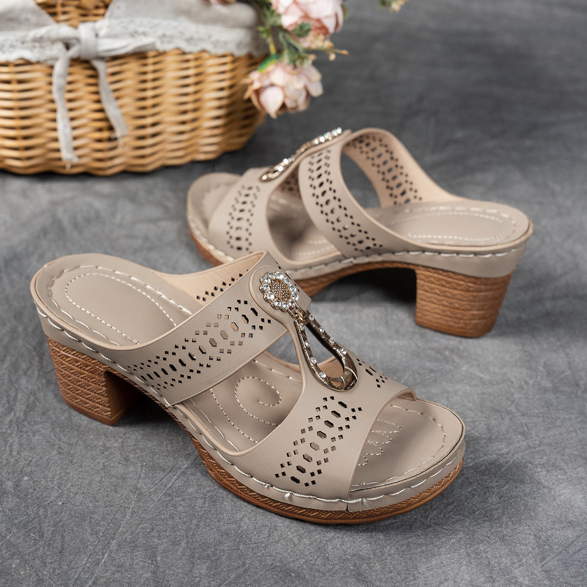 Comfortable Women's Sparkly Flat Sandals