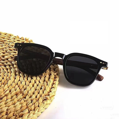 Natural Wood Frame Sunglasses
