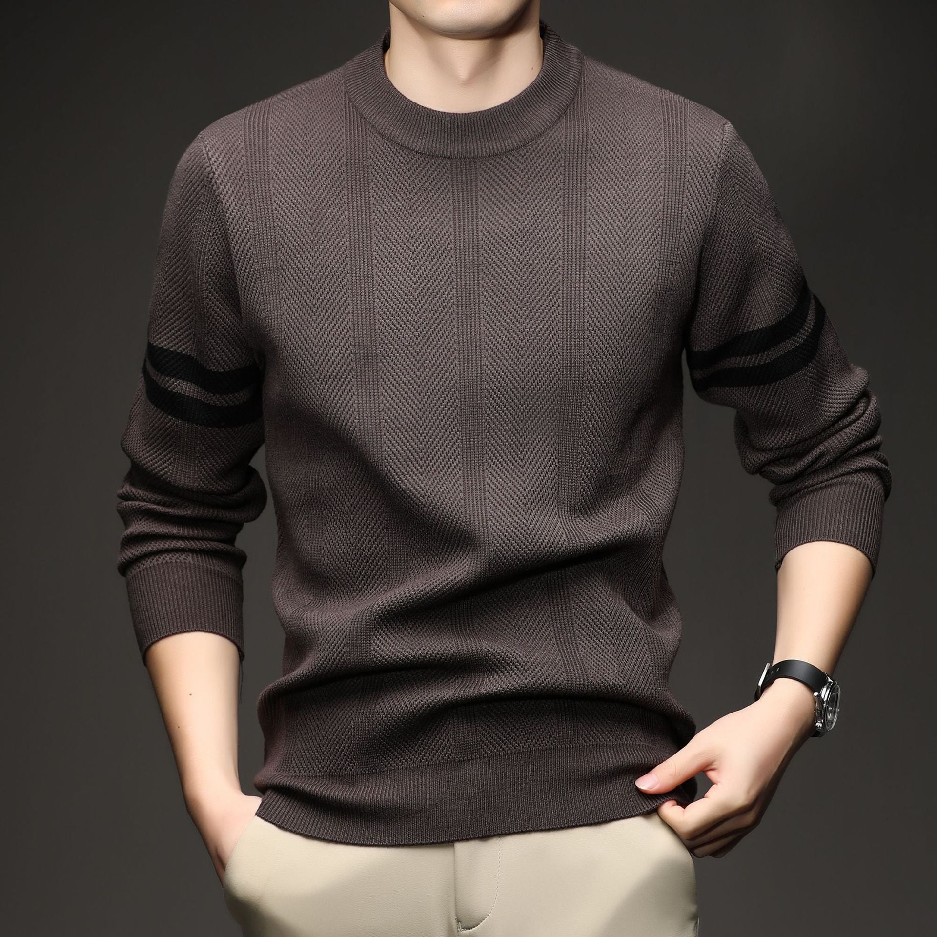 Leon Men's Crewneck Knit Sweater - VibreMode