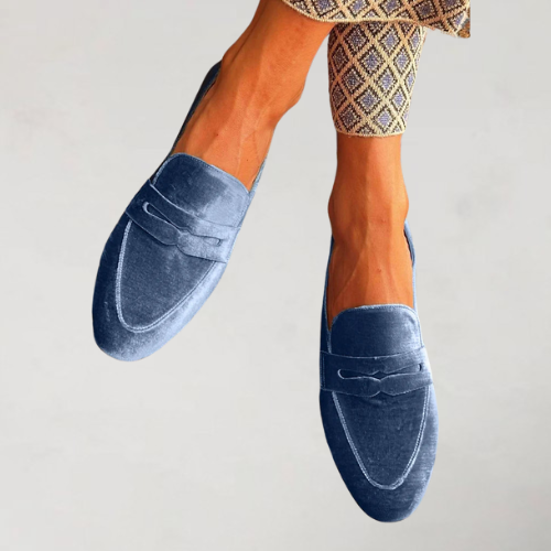 Women's Velvet Slip-On Loafers - VibreMode