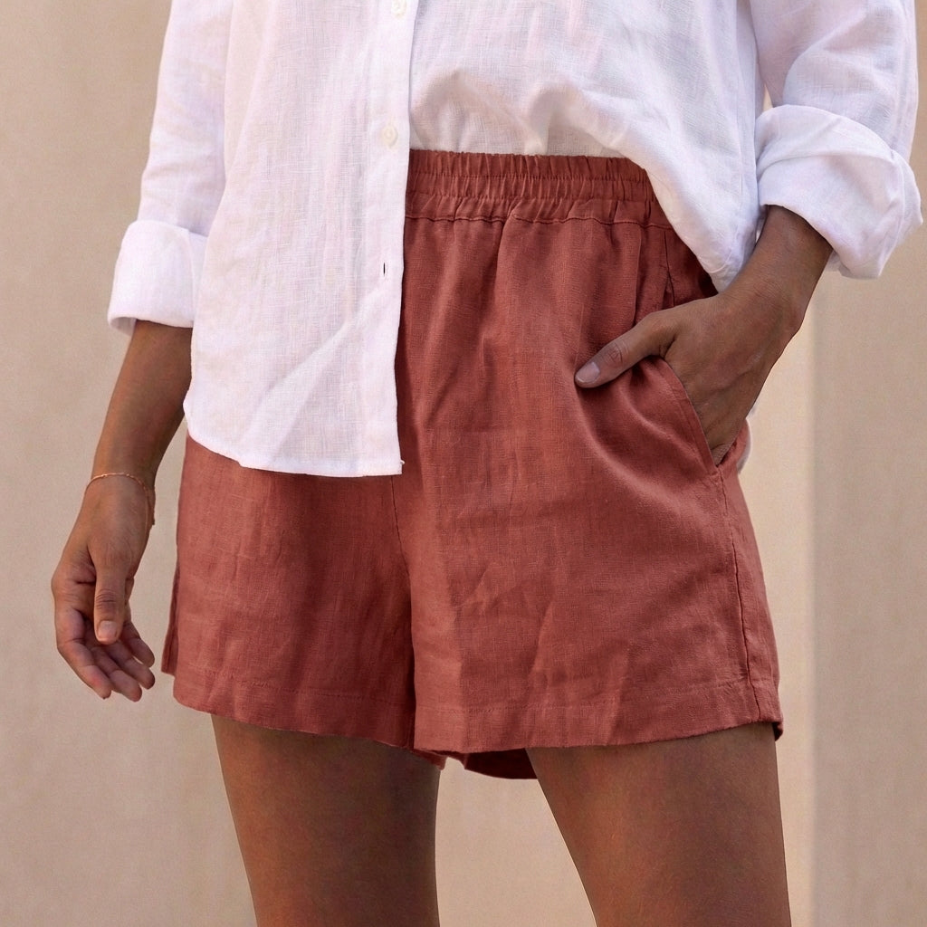 Women's High-Waist Elastic Shorts with Pockets - VibreMode
