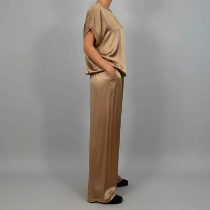 Women's Relaxed Fit 2-Piece Set
