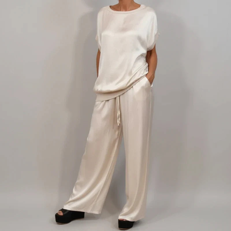 Women's Relaxed Fit 2-Piece Set - VibreMode