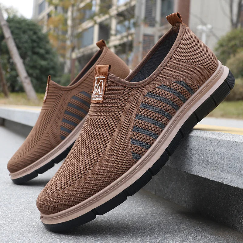 Men's Mesh Slip-On Sneakers Lightweight Breathable - VibreMode