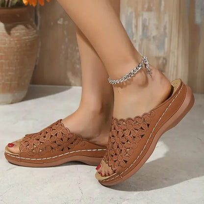Isla Women's Flat Sandals