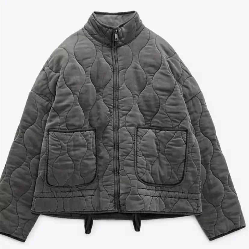 Fashionable Utility Jacket with Pockets