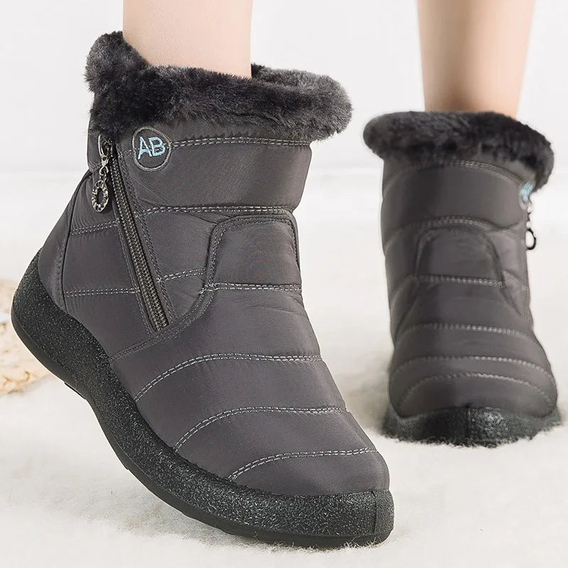 Women's Winter Snow Boots Comfortable Insulated Black