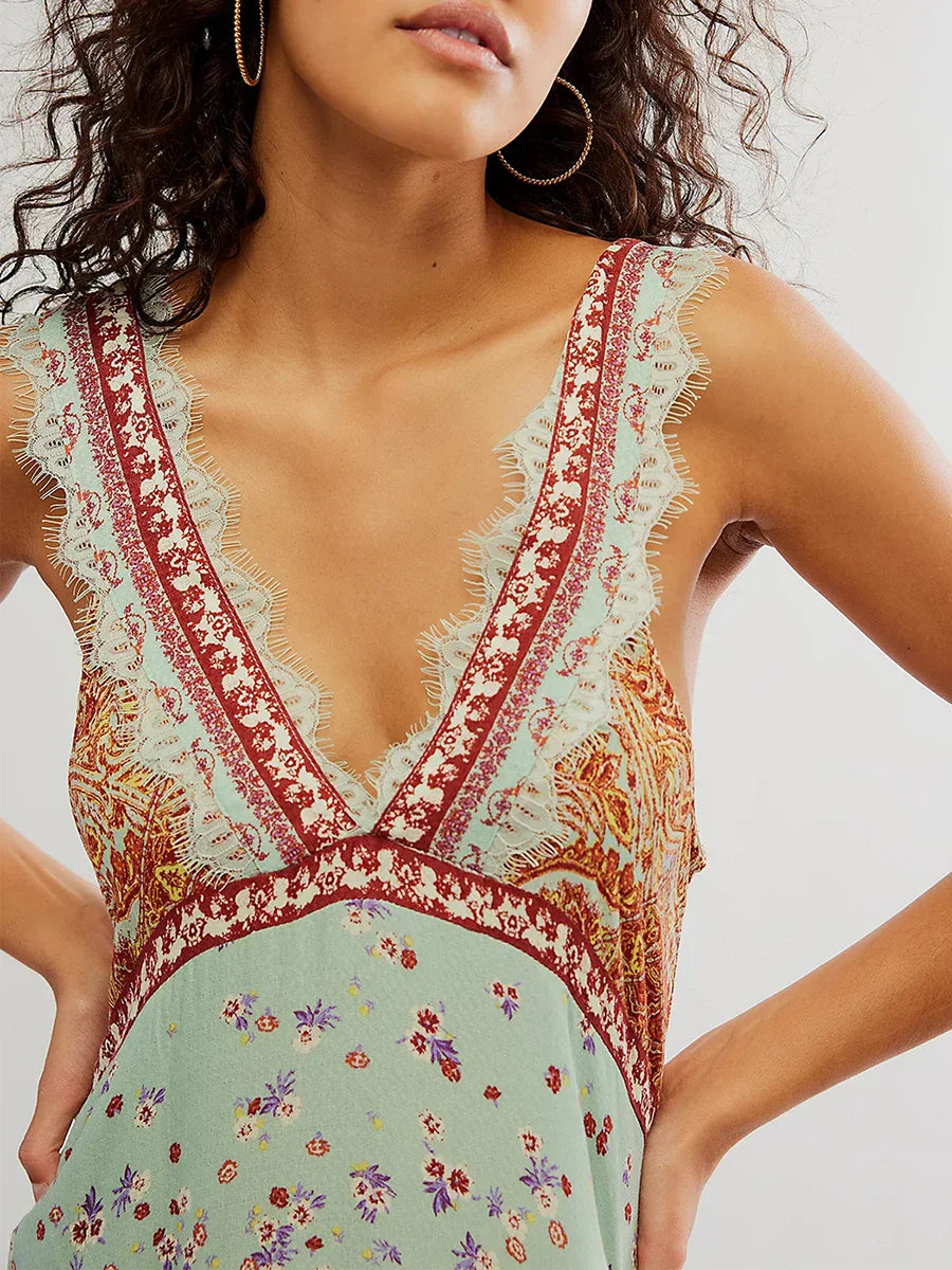Chic Floral Ruffle Mini Summer Dress