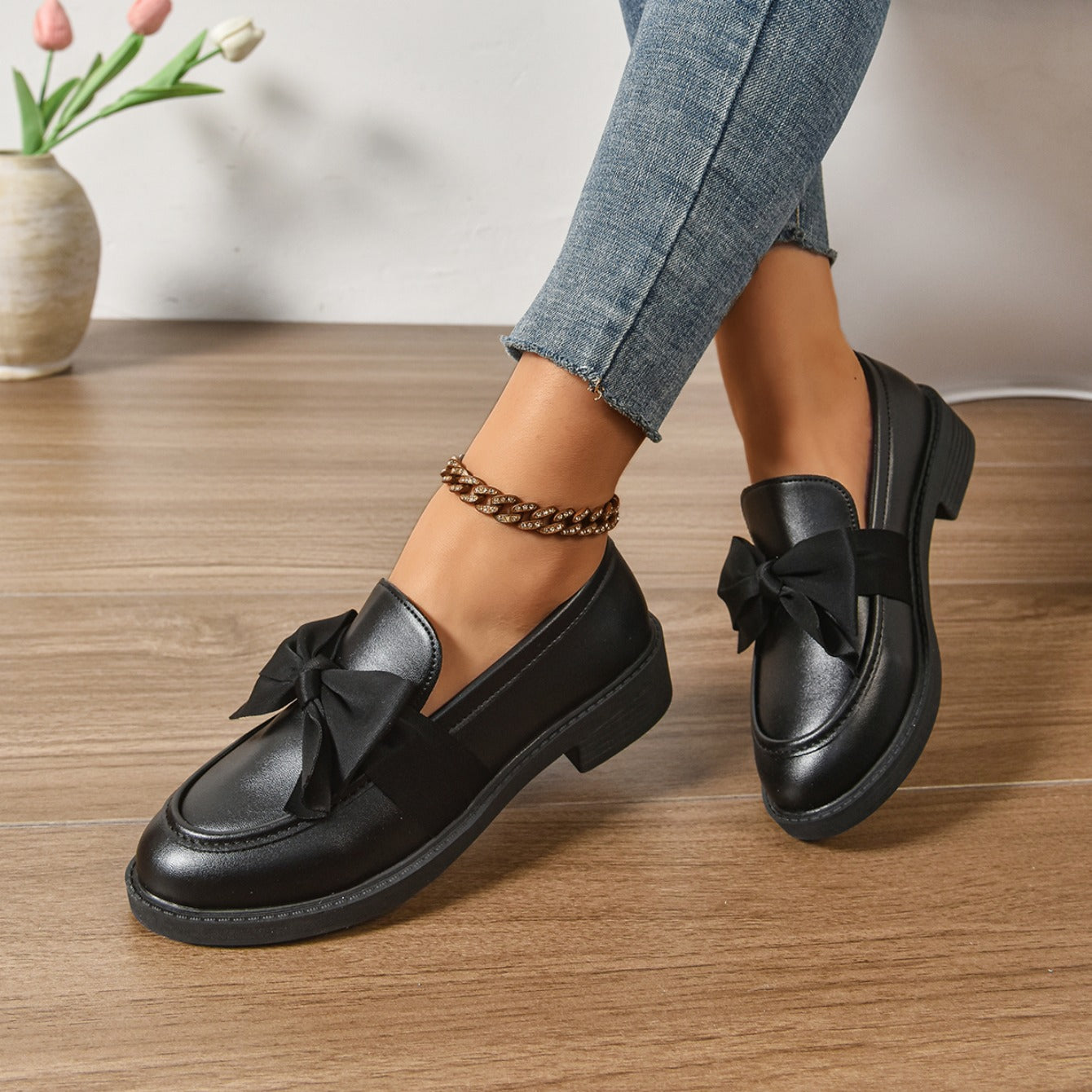 Comfortable Ayora Footwear