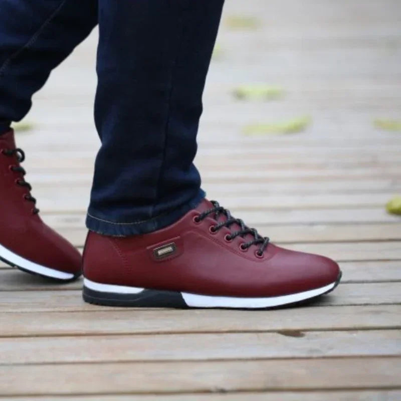Men's Lace-Up Sneakers Comfortable Sporty Rubber Black