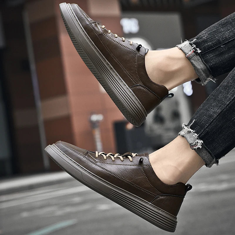 Men's Low- Sneakers Lace-Up Closure