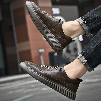 Men's Low- Sneakers Lace-Up Closure