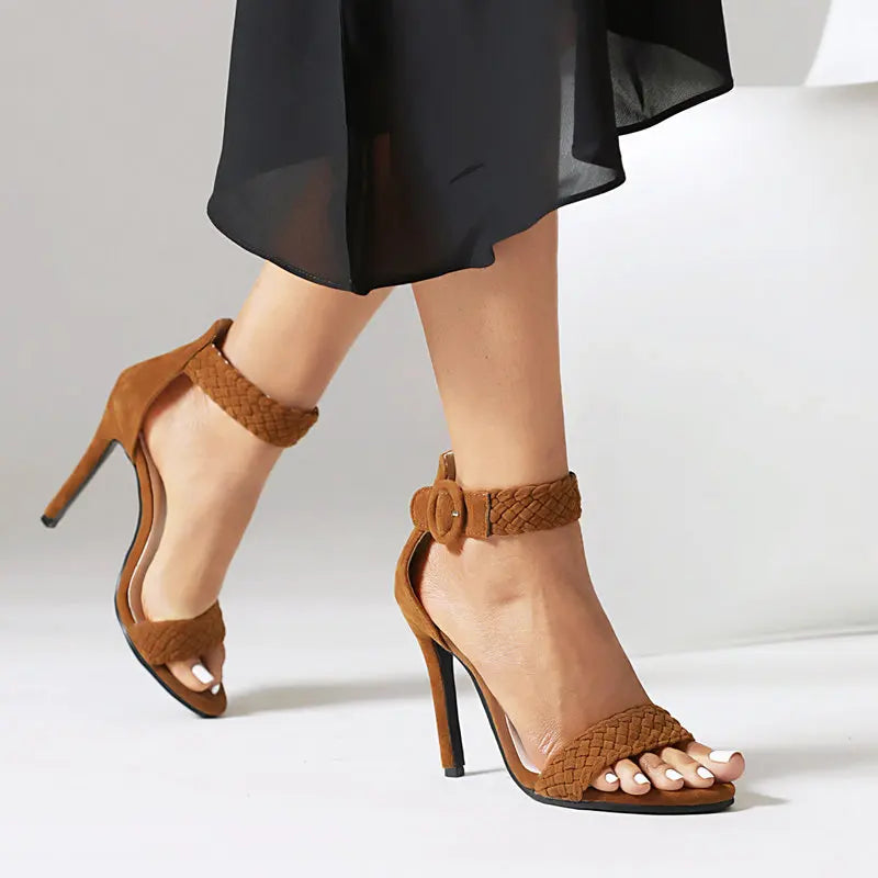 Comfortable Flat Ankle Strap Women's Sandals
