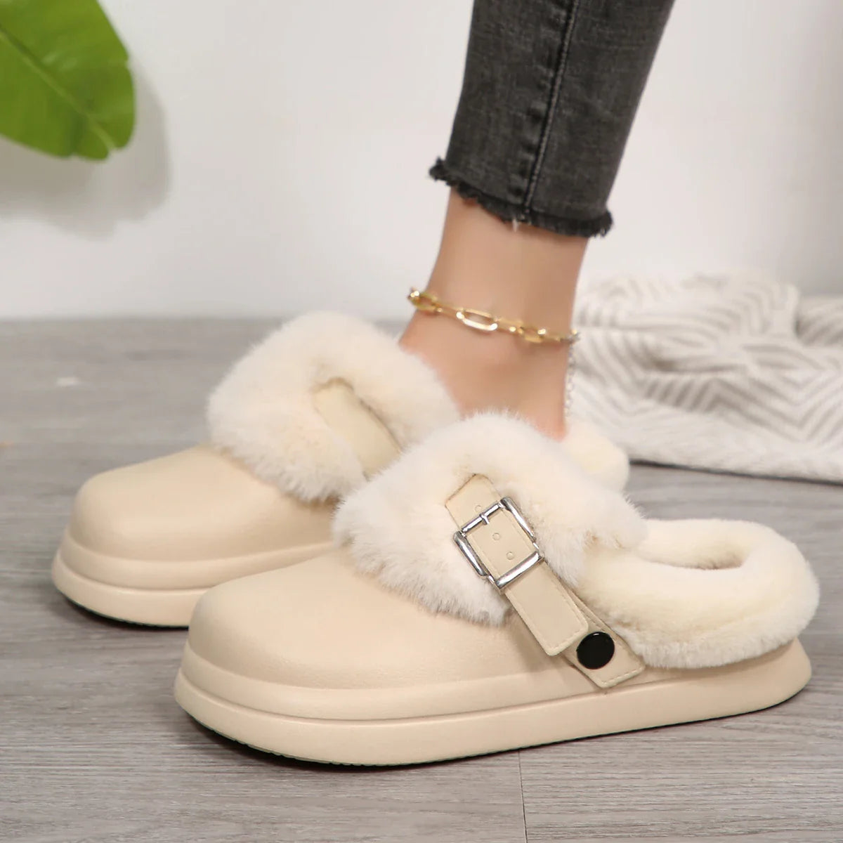 Women's Plush Slippers