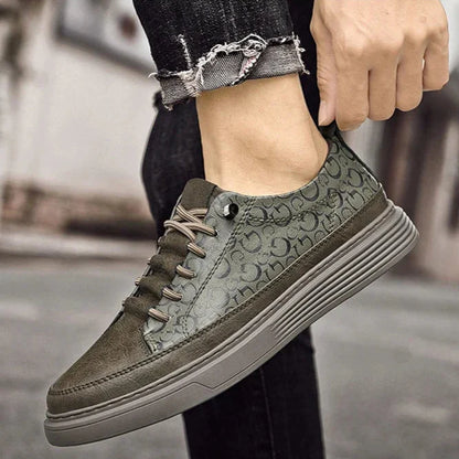 Fashionable Athletic Shoes