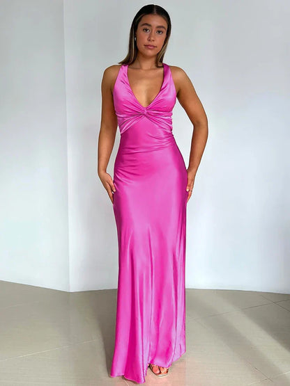 Women's Sleeveless Halter Neck Evening Gown - VibreMode