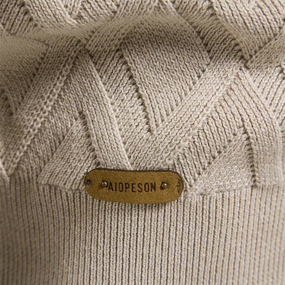 Classic Plaid Men's Sweater