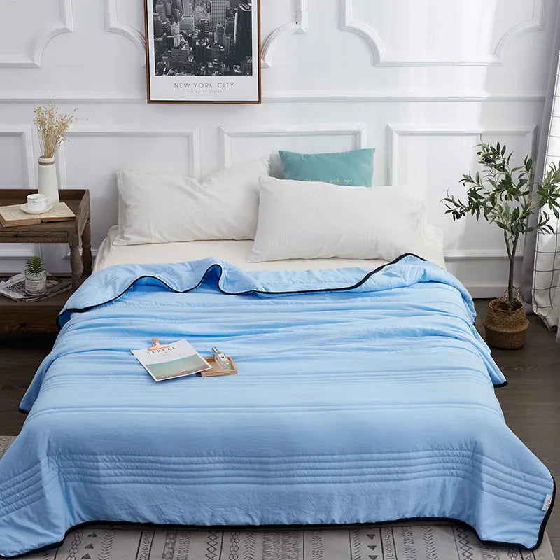 Lightweight Breathable Comforter For Sleepers