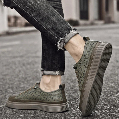 Fashionable Athletic Shoes