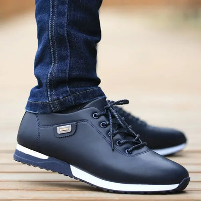 Men's Lace-Up Sneakers Comfortable Sporty Rubber Black