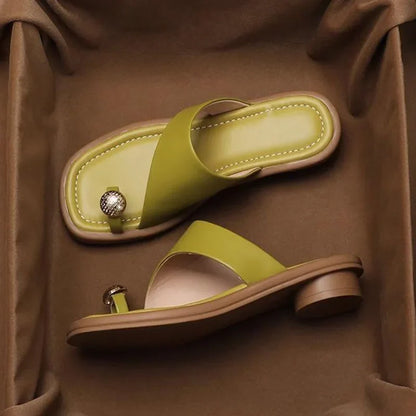 Flower Pattern Leather Flip Flops - VibreMode