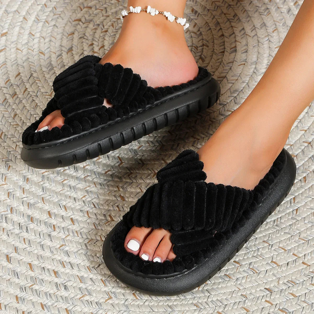 Women's Plush Open Toe Slippers Soft Cushioned Sole