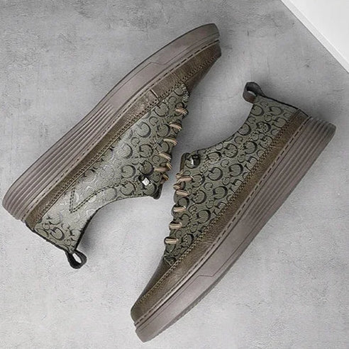 Fashionable Athletic Shoes
