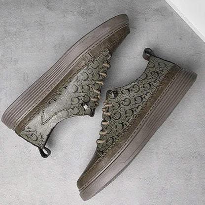 Fashionable Athletic Shoes