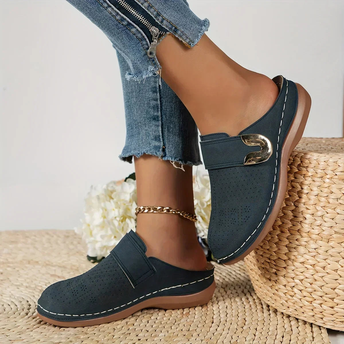 Comfortable Height Adjustable Women's Sandals