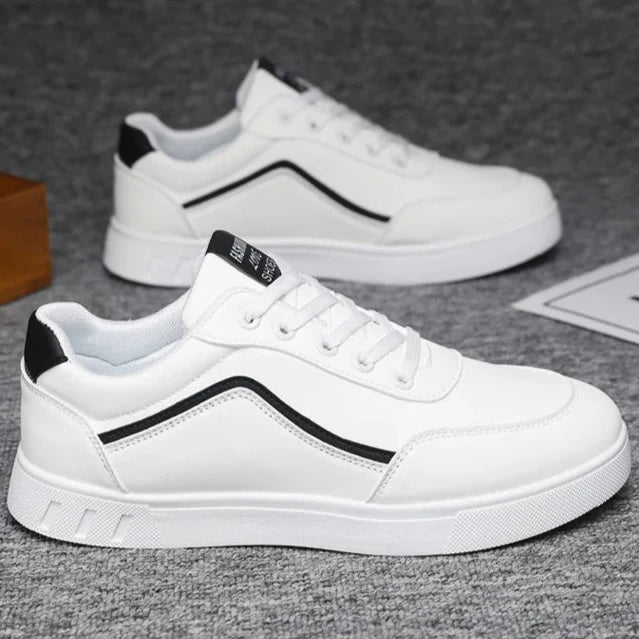 Fashionable Lace Up Sneakers