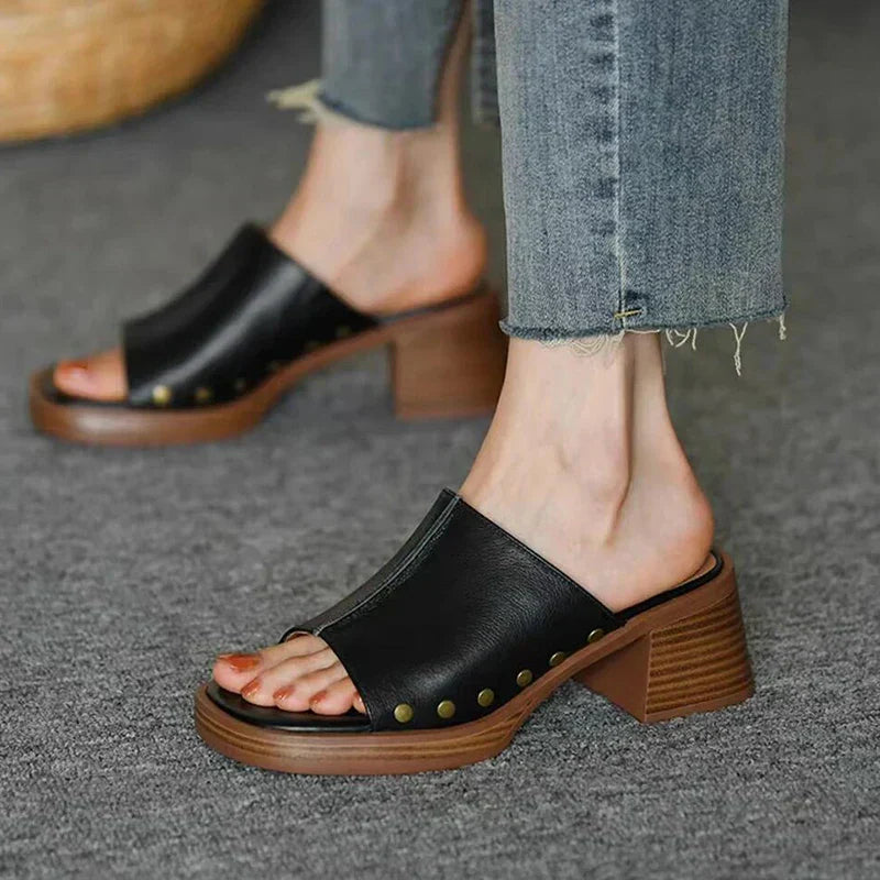 Comfortable Womens Slide Sandals - VibreMode