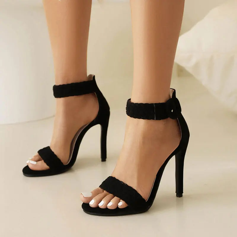 Comfortable Flat Ankle Strap Women's Sandals