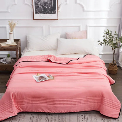 Lightweight Breathable Comforter For Sleepers