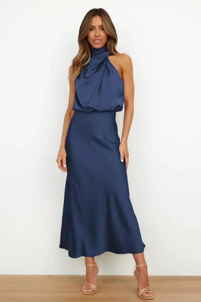Luxurious Strapless Formal Gown