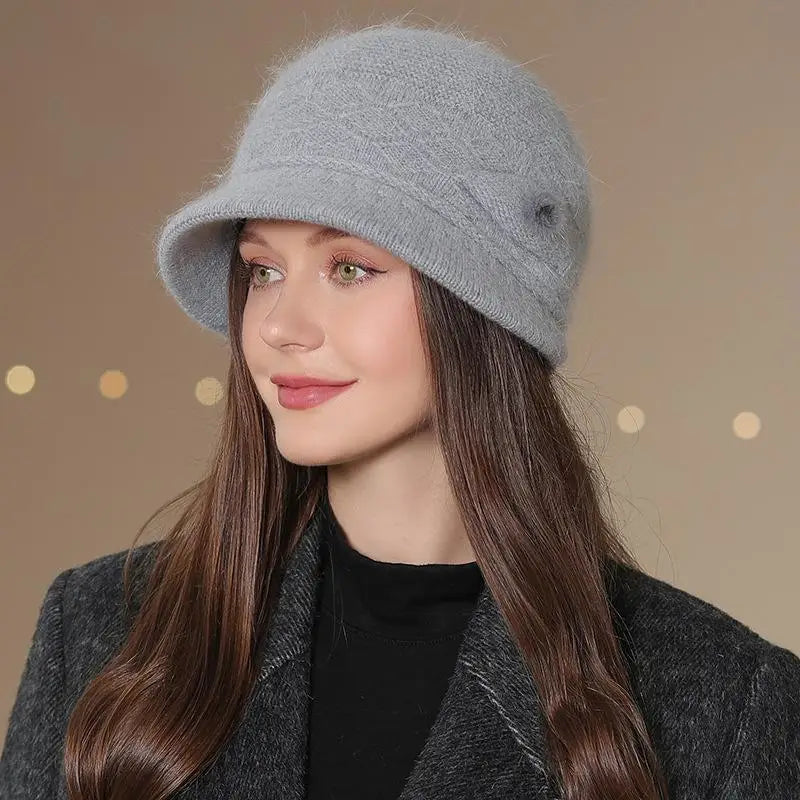Women's Warm Knit Cloche Hat