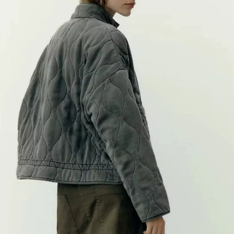 Fashionable Utility Jacket with Pockets