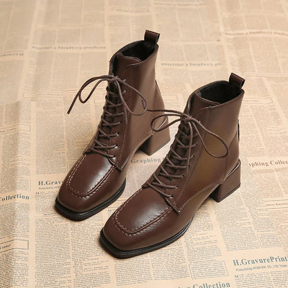 Lerida Women's Lace-Up Ankle Boots - VibreMode