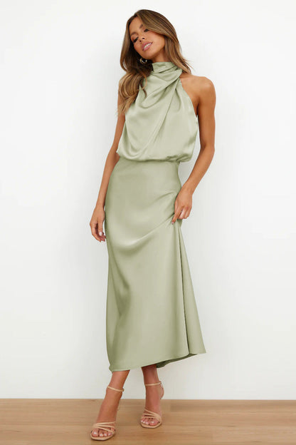Luxurious Strapless Formal Gown