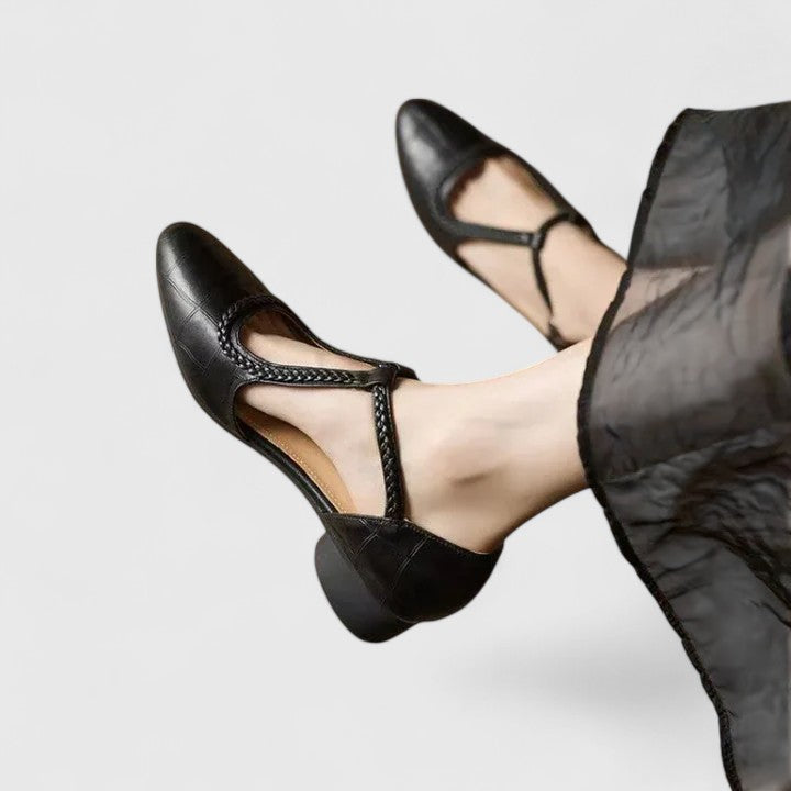 Delphine | Chic Comfort Sandals - VibreMode
