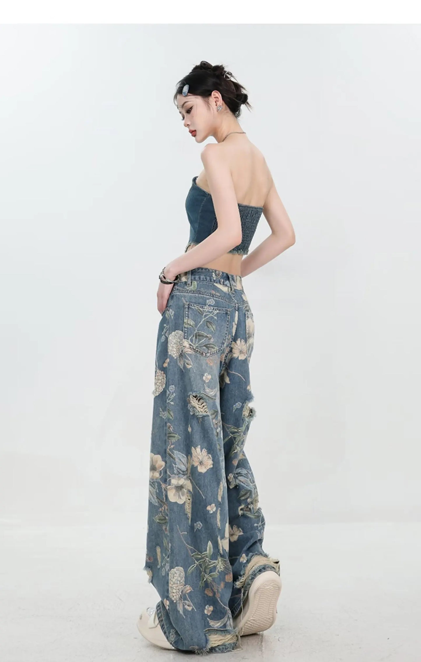 Women's Classic Straight Jeans