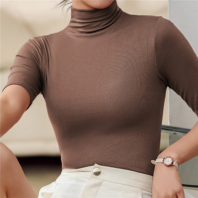 Women's Short-Sleeve Mock Neck Knit - VibreMode