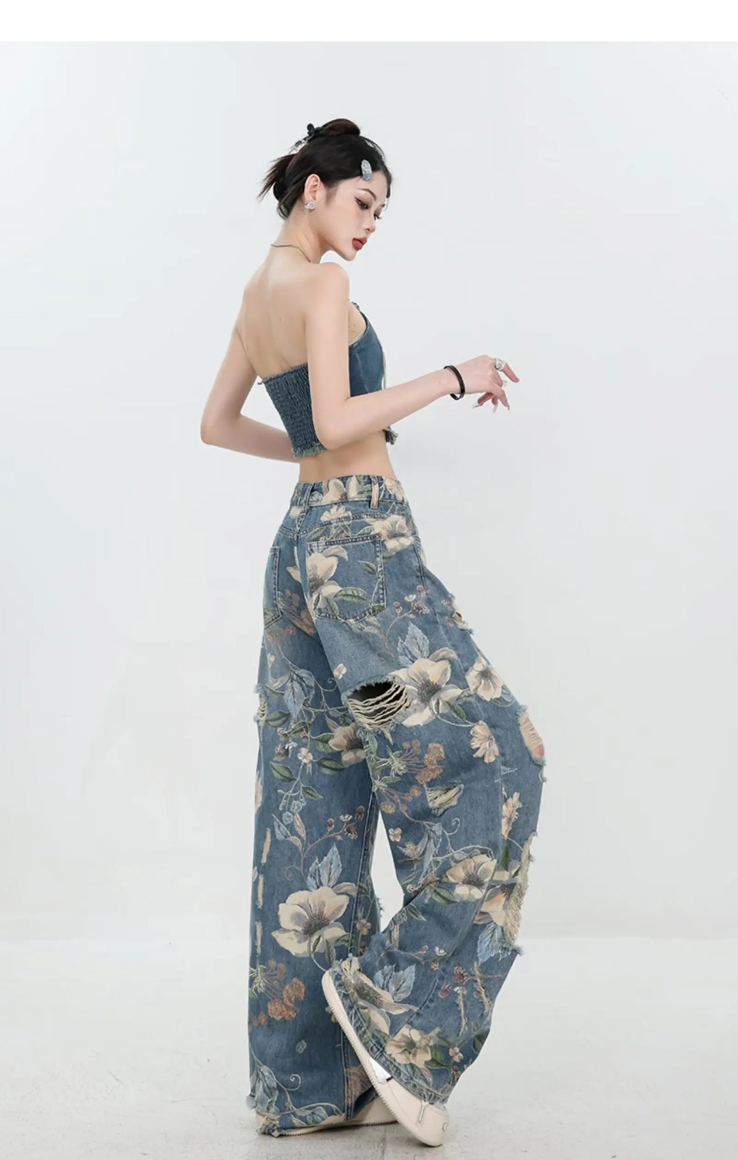 Women's Classic Straight Jeans