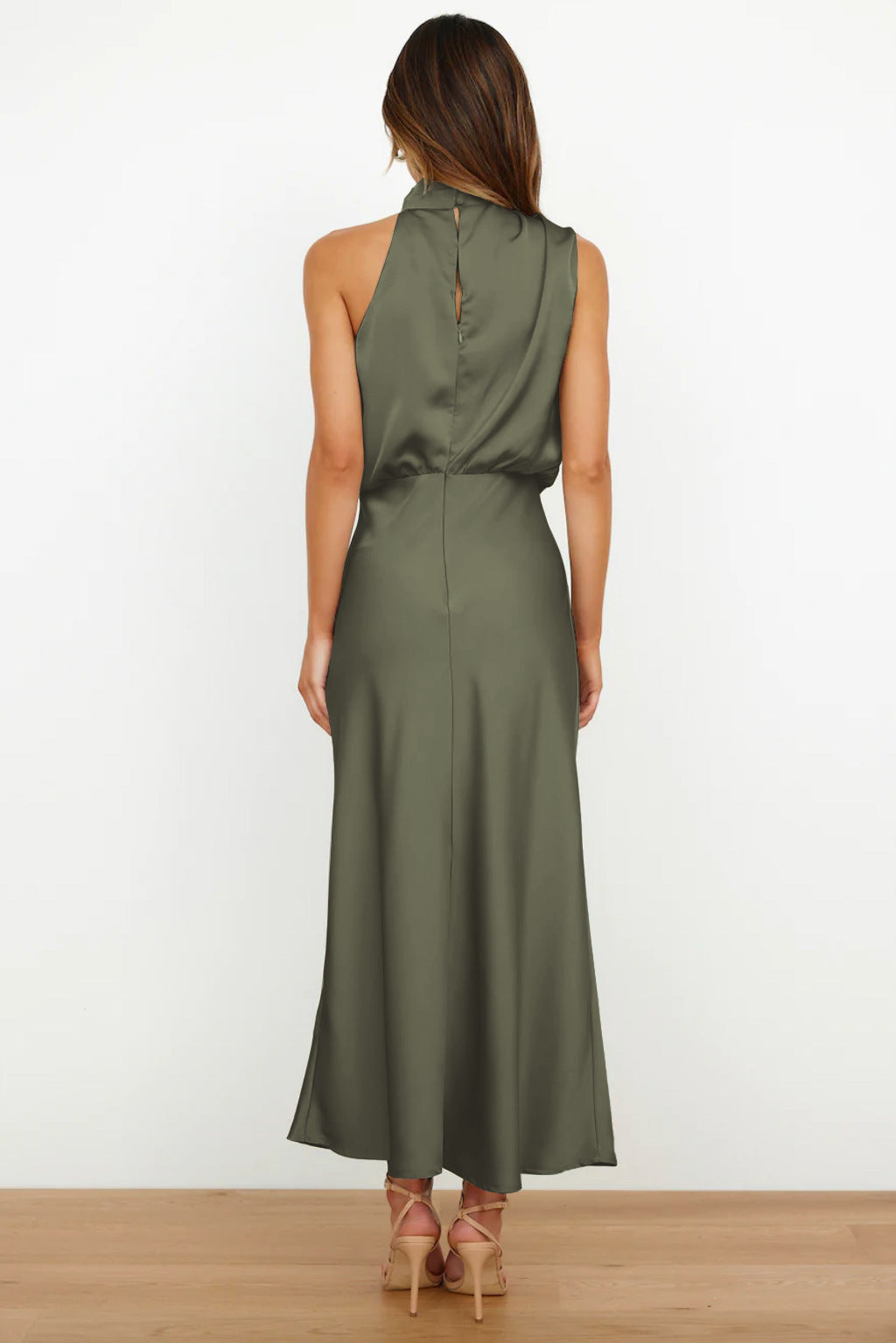 Luxurious Strapless Formal Gown